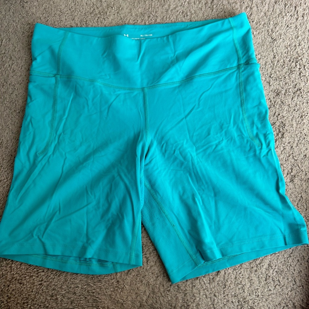 Under Armor size XL spandex shorts